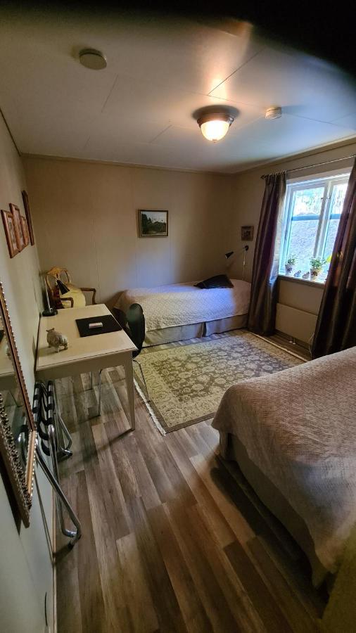 Skogsbrynet B&B, Bredsjoe Nya Herrgard Hällefors 外观 照片