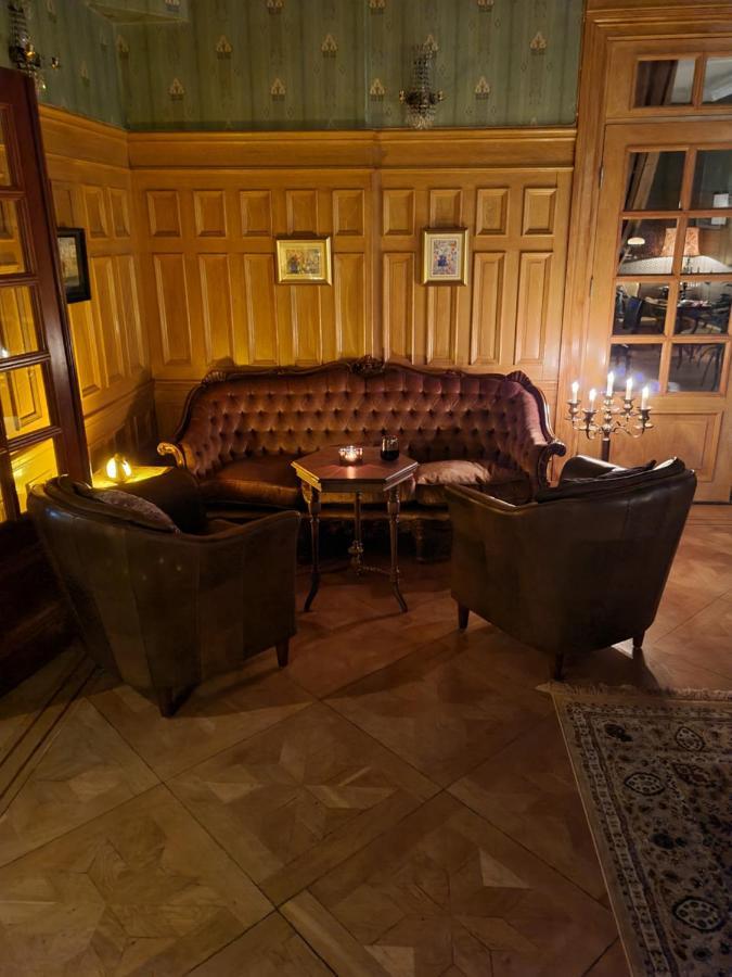 Skogsbrynet B&B, Bredsjoe Nya Herrgard Hällefors 外观 照片