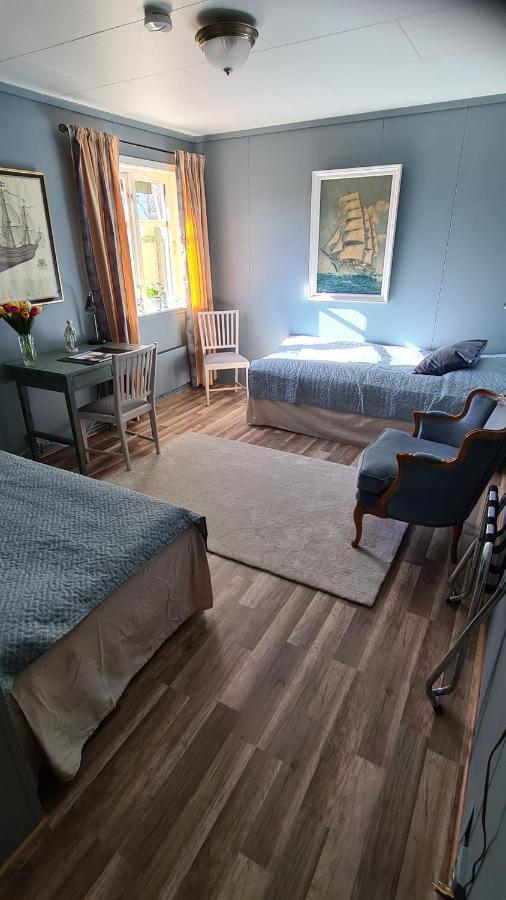 Skogsbrynet B&B, Bredsjoe Nya Herrgard Hällefors 外观 照片