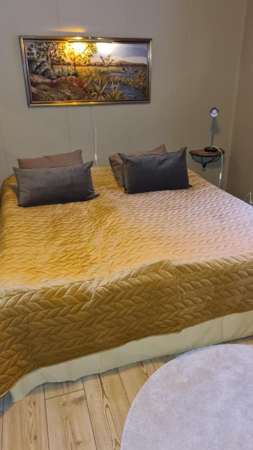 Skogsbrynet B&B, Bredsjoe Nya Herrgard Hällefors 外观 照片