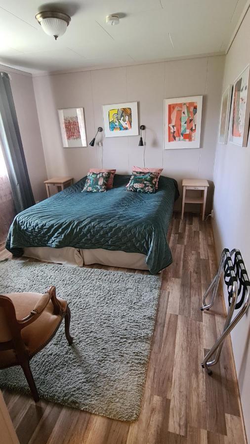 Skogsbrynet B&B, Bredsjoe Nya Herrgard Hällefors 外观 照片
