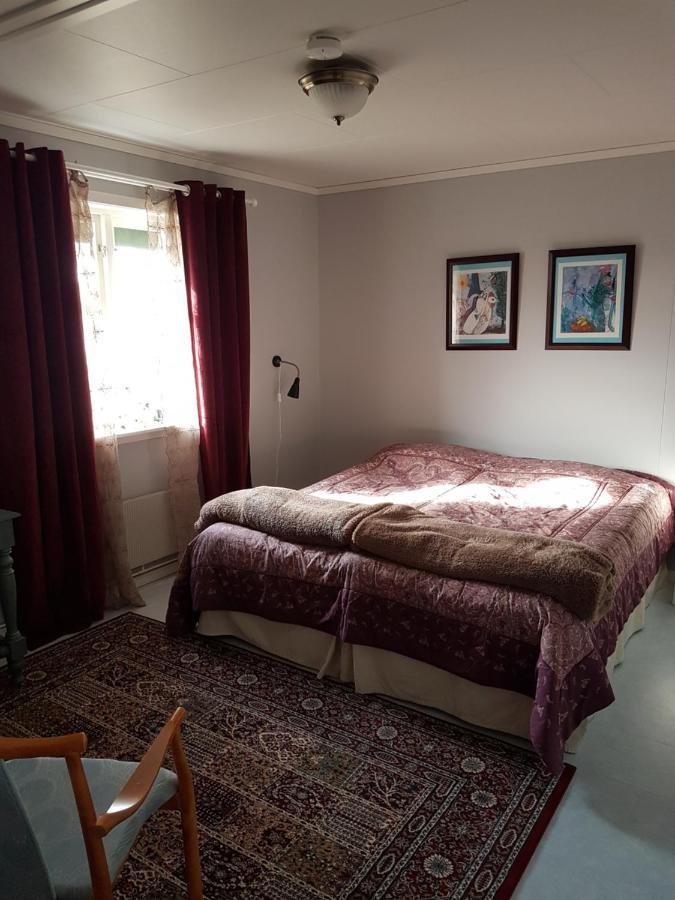 Skogsbrynet B&B, Bredsjoe Nya Herrgard Hällefors 外观 照片